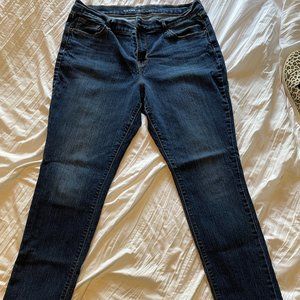 Old Navy Size 14 Curvy Profile Mid-rise Jeans